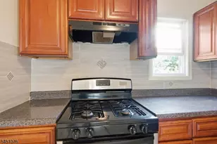26 Seymour Ave, Newark, NJ 07108 - Photo 9