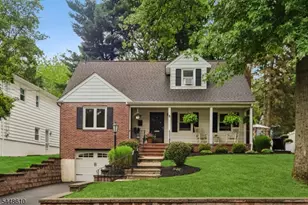 8 Sheridan Ave, West Orange Township, NJ 07052 - Photo 1