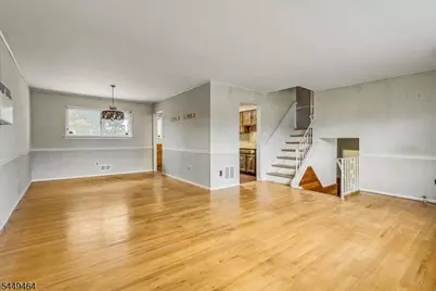 125 Clover Hill Dr, Mount Olive, NJ 07836 - Photo 5