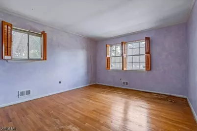 125 Clover Hill Dr, Mount Olive, NJ 07836 - Photo 9