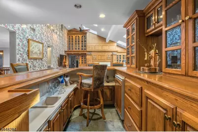 8 Cracco Ln, Wayne, NJ 07470 - Photo 23