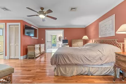 8 Cracco Ln, Wayne, NJ 07470 - Photo 31