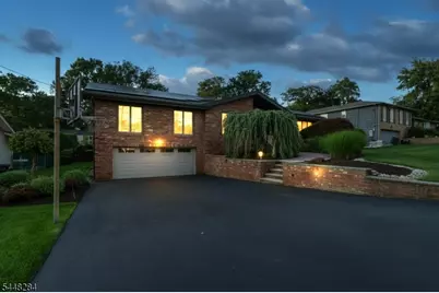 8 Cracco Ln, Wayne, NJ 07470 - Photo 7