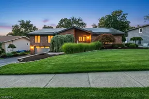 8 Cracco Ln, Wayne, NJ 07470 - Photo 1