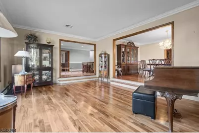 8 Cracco Ln, Wayne, NJ 07470 - Photo 13
