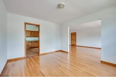 183 Laurel Ave, Union Township, NJ 07083 - Photo 27
