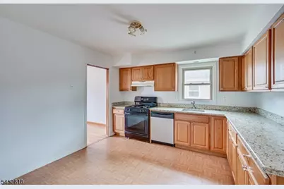 183 Laurel Ave, Union Township, NJ 07083 - Photo 29