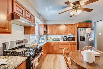 183 Laurel Ave, Union Township, NJ 07083 - Photo 11
