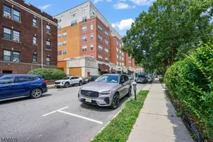 48 S Park St, Montclair Twp., NJ 07042 - Photo 33