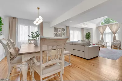 7 Hoagland Ct, Bridgewater, NJ 08807 - Photo 9