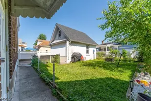 353 Princeton Ave, Hillside, NJ 07205 - Photo 7