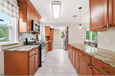 9 S Middaugh St, Somerville, NJ 08876 - Photo 5
