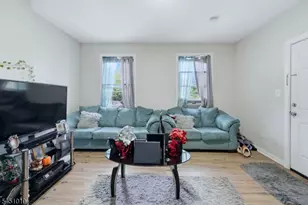 32 Jefferson St, Paterson, NJ 07522 - Photo 7