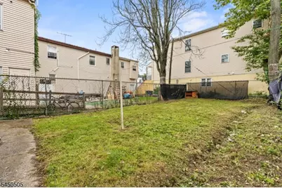 352 Totowa Ave, Paterson, NJ 07502 - Photo 23
