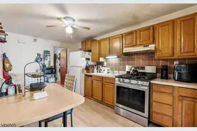 352 Totowa Ave, Paterson, NJ 07502 - Photo 17