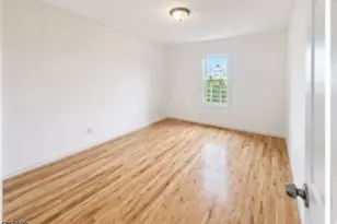 110 Goodwin Ave, Newark, NJ 07112 - Photo 5