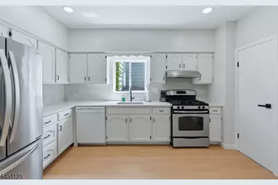 42 Lawrence St, Bloomfield, NJ 07003 - Photo 11
