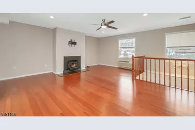 50 Pine St #211, Montclair, NJ 07042 - Photo 5