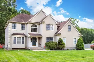 2 Kingston Ct, Jefferson Township, NJ 07438 - Photo 1