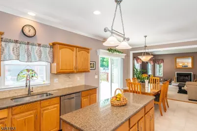 2 Kingston Ct, Jefferson Township, NJ 07438 - Photo 11