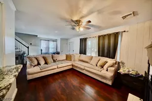17 Orchard St, Pompton Lakes, NJ 07442 - Photo 5