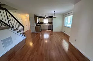 604 Wheatfield Ct, Raritan Township, NJ 08822 - Photo 9