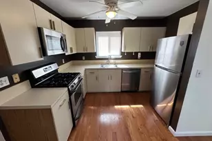 604 Wheatfield Ct, Raritan Township, NJ 08822 - Photo 3