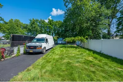 159 E Grant Ave, Roselle Park, NJ 07204 - Photo 27
