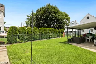 25 Grunwald St, Clifton, NJ 07013 - Photo 19