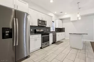 25 Grunwald St, Clifton, NJ 07013 - Photo 7