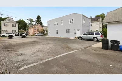 25 Grunwald St, Clifton, NJ 07013 - Photo 17