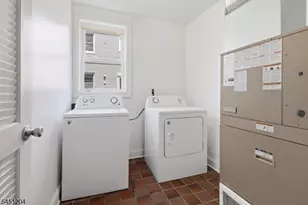 25 Grunwald St, Clifton, NJ 07013 - Photo 15