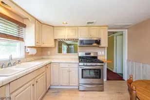 26 Cedartree Trail, Wantage, NJ 07461 - Photo 7