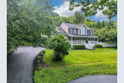 588 Stonetown Rd, Ringwood, NJ 07456 - Photo 3