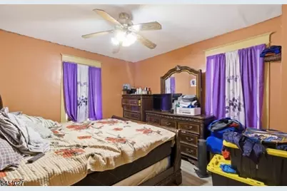 54 E Pennsylvania Ave, Woodbridge Township, NJ 07001 - Photo 9