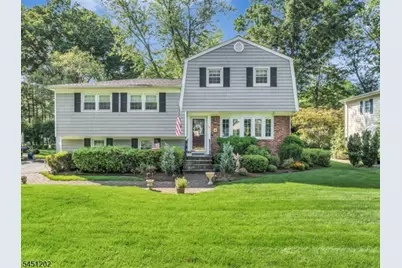 15 Etmore Pl, New Providence, NJ 07974 - Photo 1