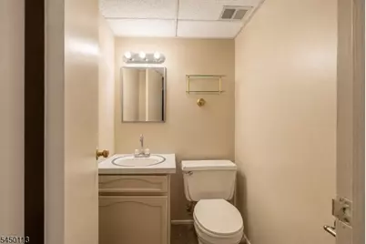 110 Patricia Pl, Clifton, NJ 07012 - Photo 15