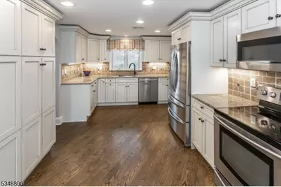 194 Fairview Ave, Washington Township, NJ 07853 - Photo 13