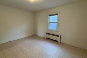 28 Knopf St, Linden, NJ 07036 - Photo 5