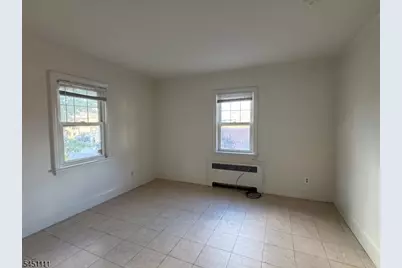 28 Knopf St #2B, Linden, NJ 07036 - Photo 1