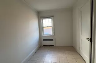 28 Knopf St, Linden, NJ 07036 - Photo 3