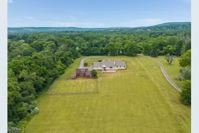 80 Deer Hill Rd, Tewksbury Township, NJ 08833 - Photo 39