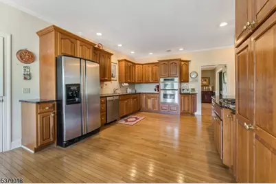 80 Deer Hill Rd, Tewksbury Township, NJ 08833 - Photo 15