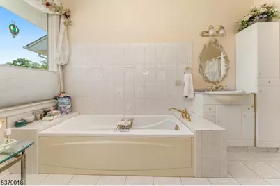 80 Deer Hill Rd, Tewksbury Township, NJ 08833 - Photo 21