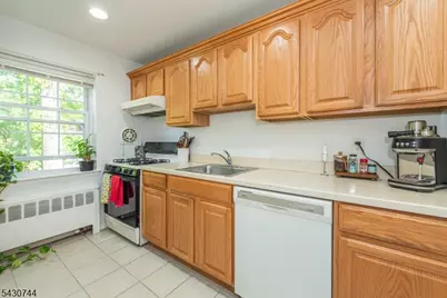 15 Wedgewood Drive #85, Verona, NJ 07044 - Photo 9