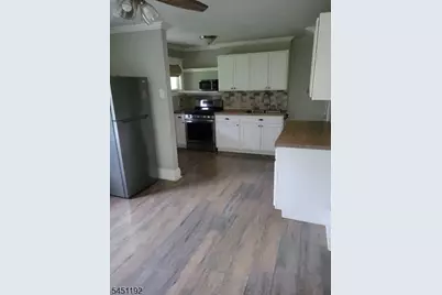323 Irwin St, Phillipsburg, NJ 08865 - Photo 5