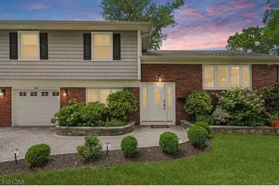 40 Oleander Way, Clark Township, NJ 07066 - Photo 3