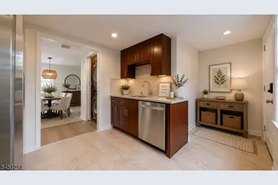 1 Pocahontas St #B, Morristown, NJ 07960 - Photo 3