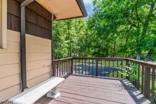 10 Sussex St, Byram Township, NJ 07874 - Photo 37