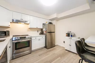 521 Piermont Ave #119, River Vale Township, NJ 07675 - Photo 5